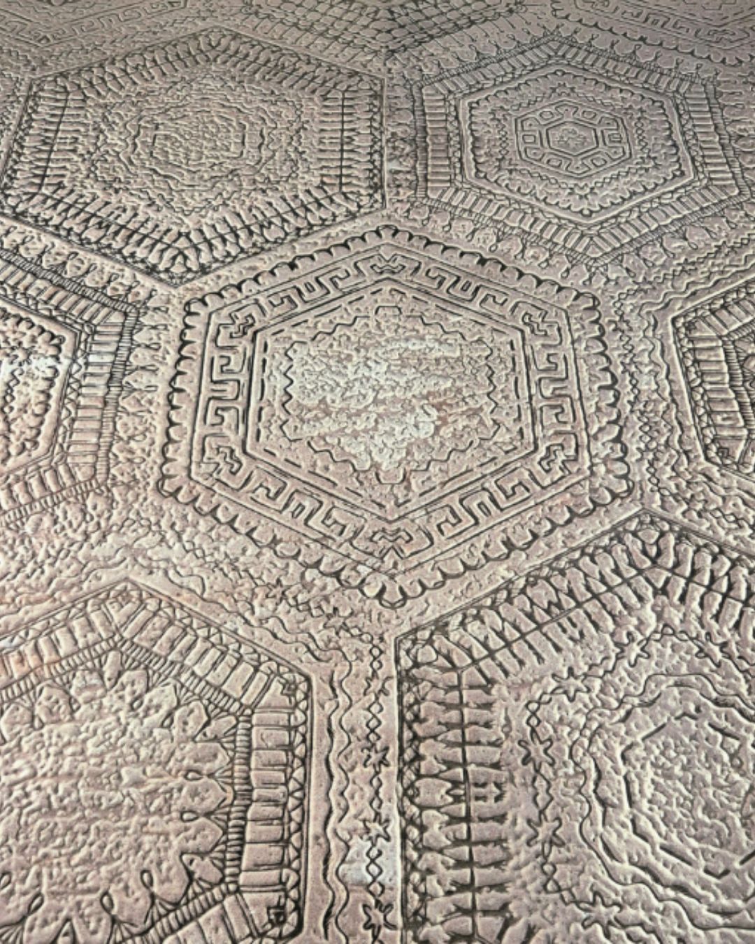 Silent Mosaic