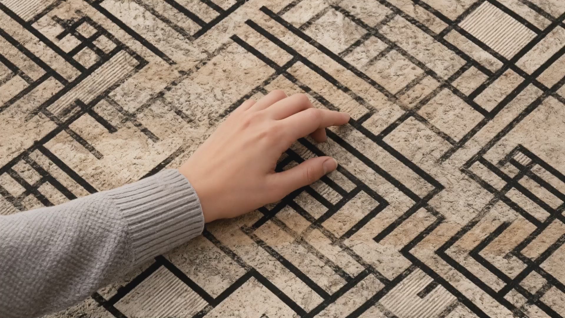 Labyrinthine Lines